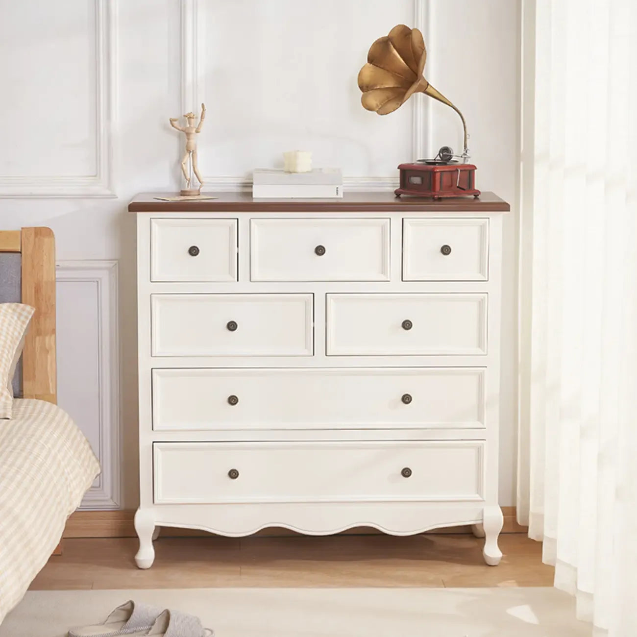 Stylish White Wooden Chest with 9-Drawers for Bedroom