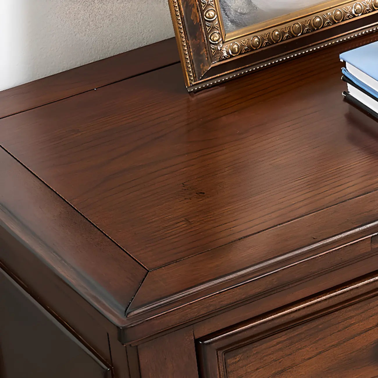 Traditional Brown Bronze Handle Wood 7-Drawer Dresser