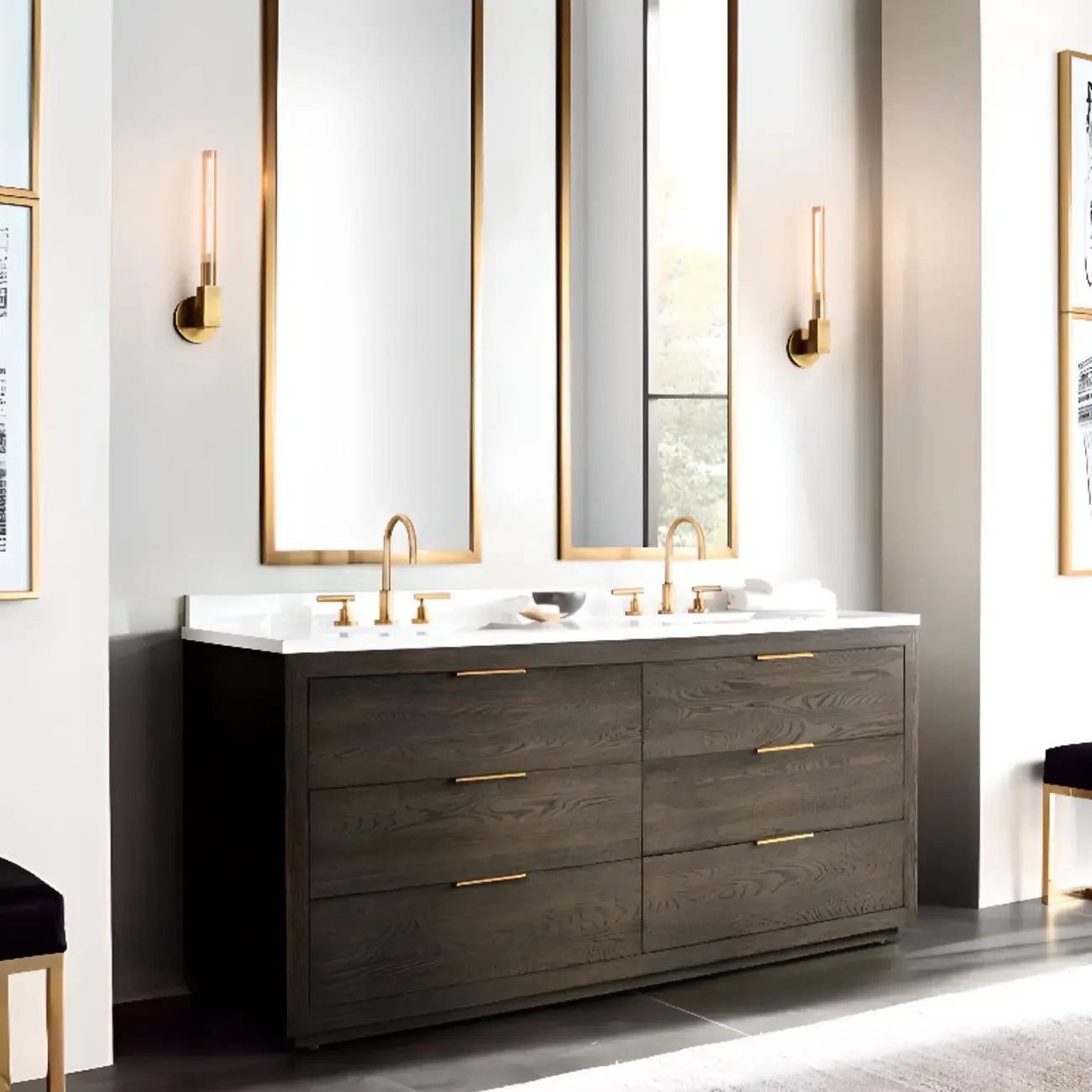 Modern Straight Brass Wall sconce for Elegant Bathroom