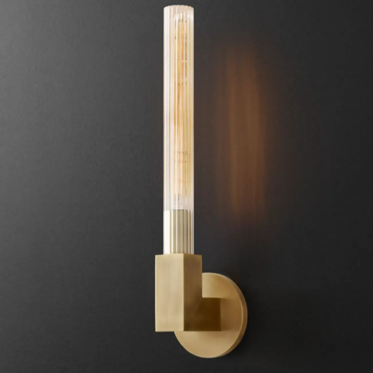 Modern Straight Brass Wall sconce for Elegant Bathroom