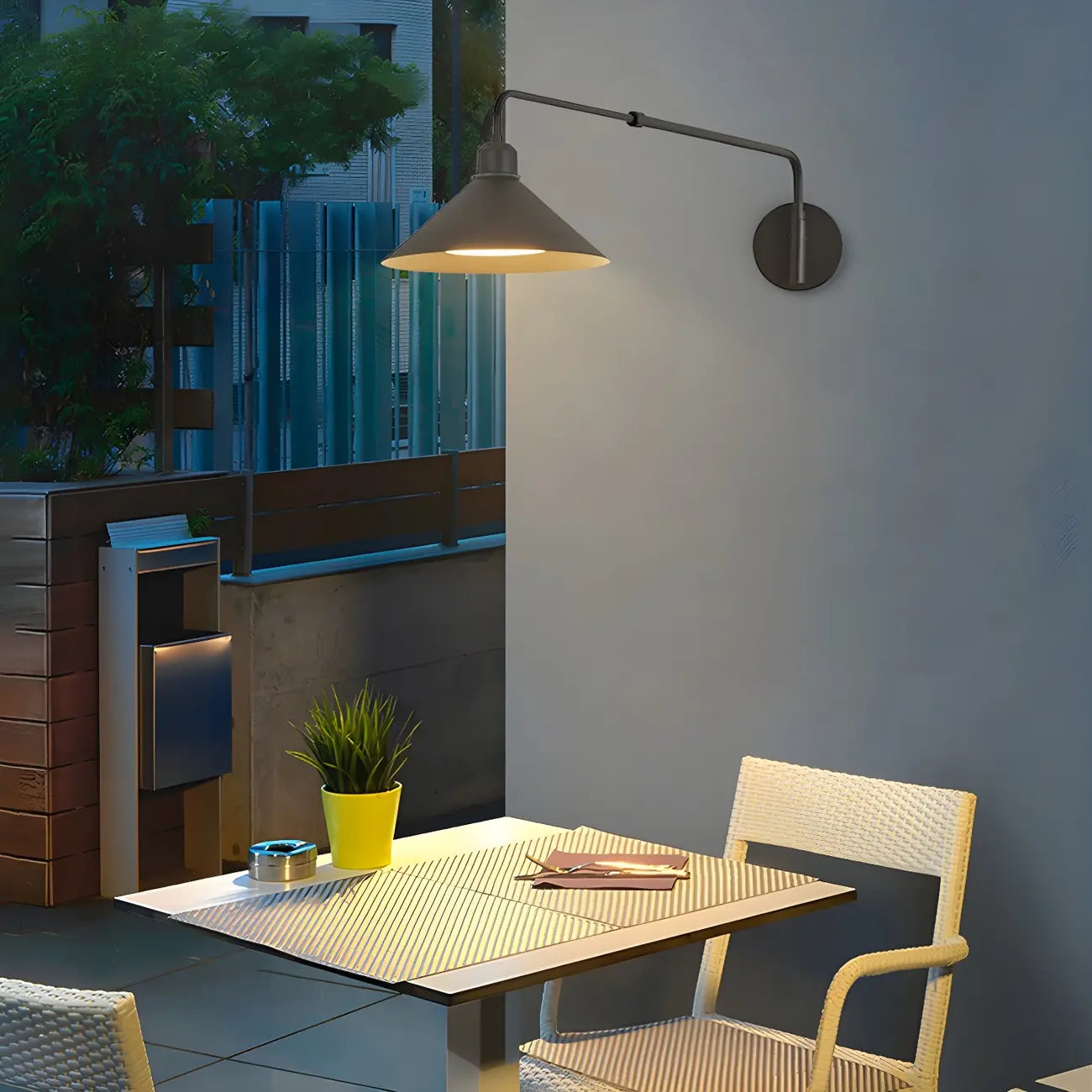 Simple Black Metal Adjustable Swing Arm Wall Light