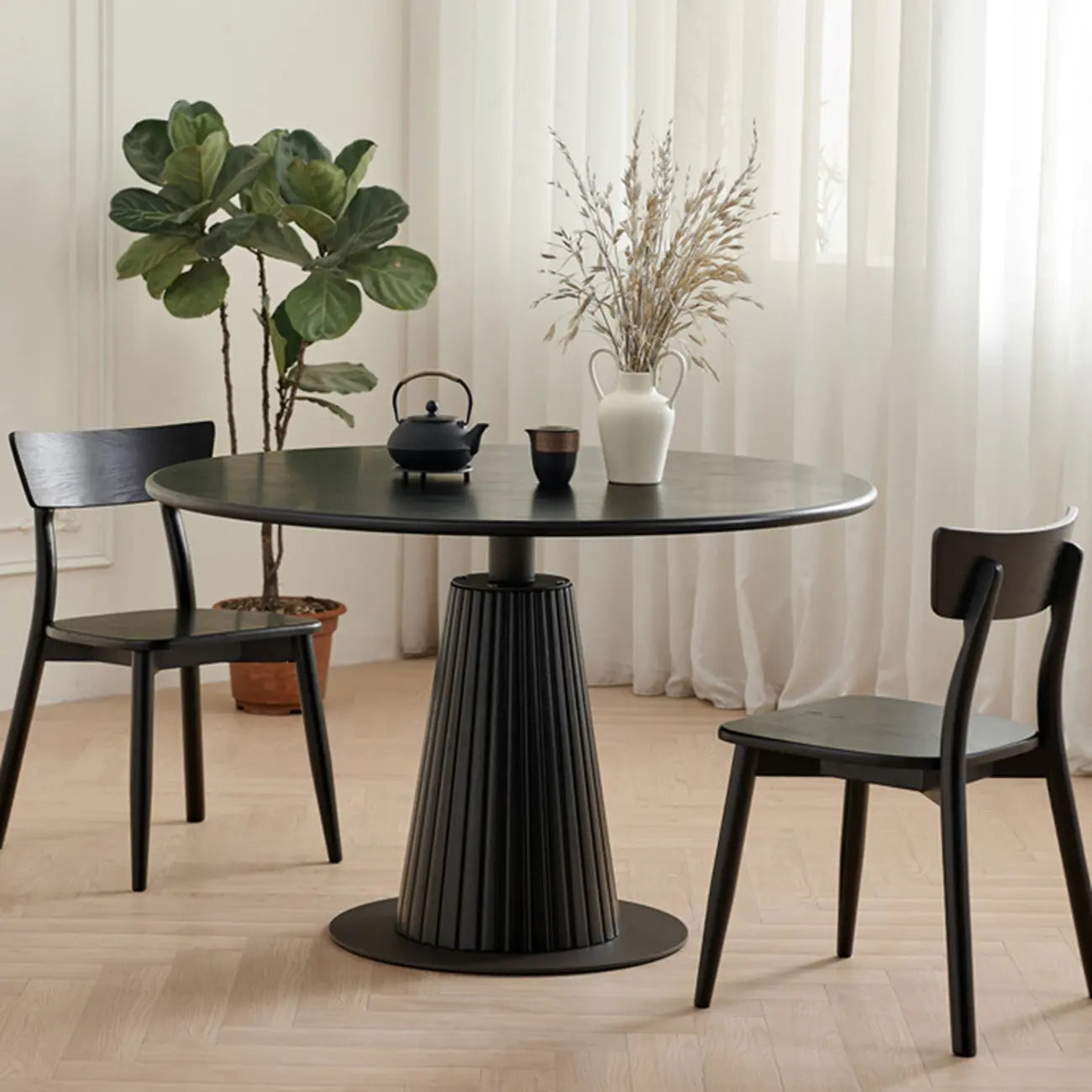 Simplistic Natural Ash Wood Round Dining Table