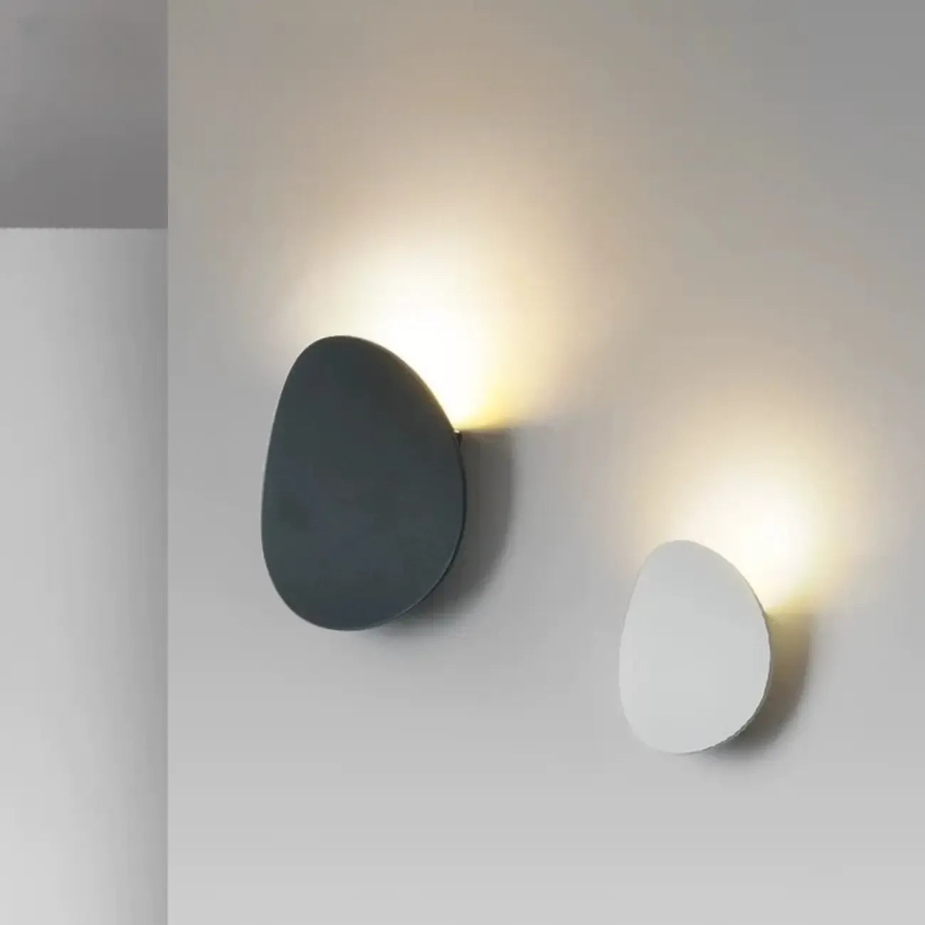 Modern Minimalist Metal Black White Wall Sconce