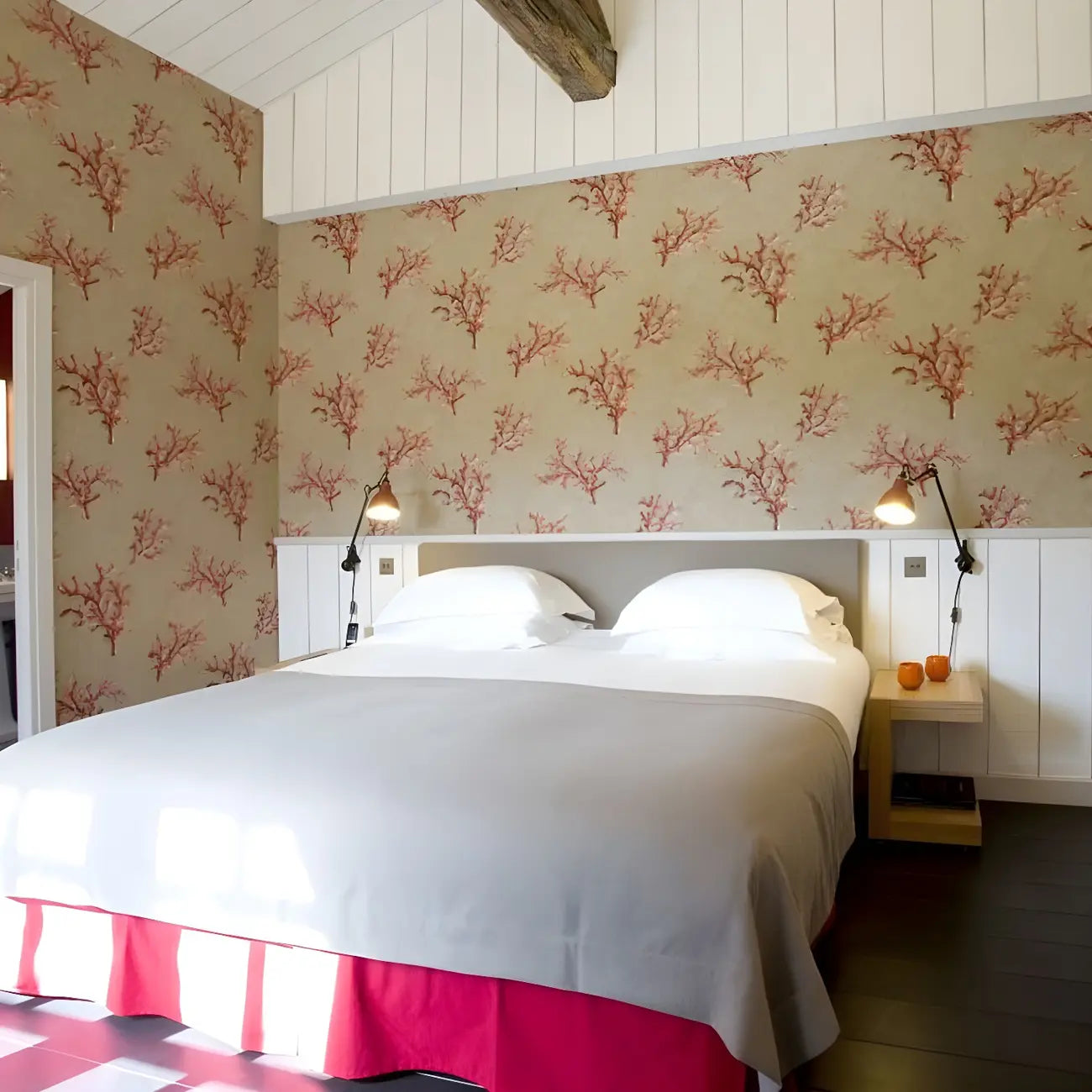 Industrial Metal Black Adjustable Swing Arm Wall Light