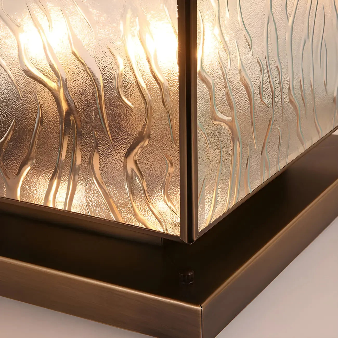 House-Shape Solar Bronze Ripple Outdoor Post Lights