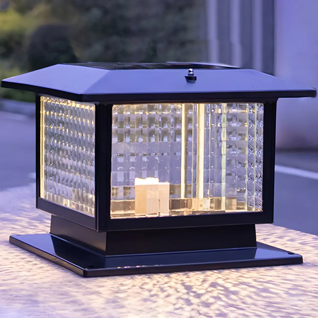 Solar Outdoor Black Metal Glass Square Post Cap Light for Garden Yard