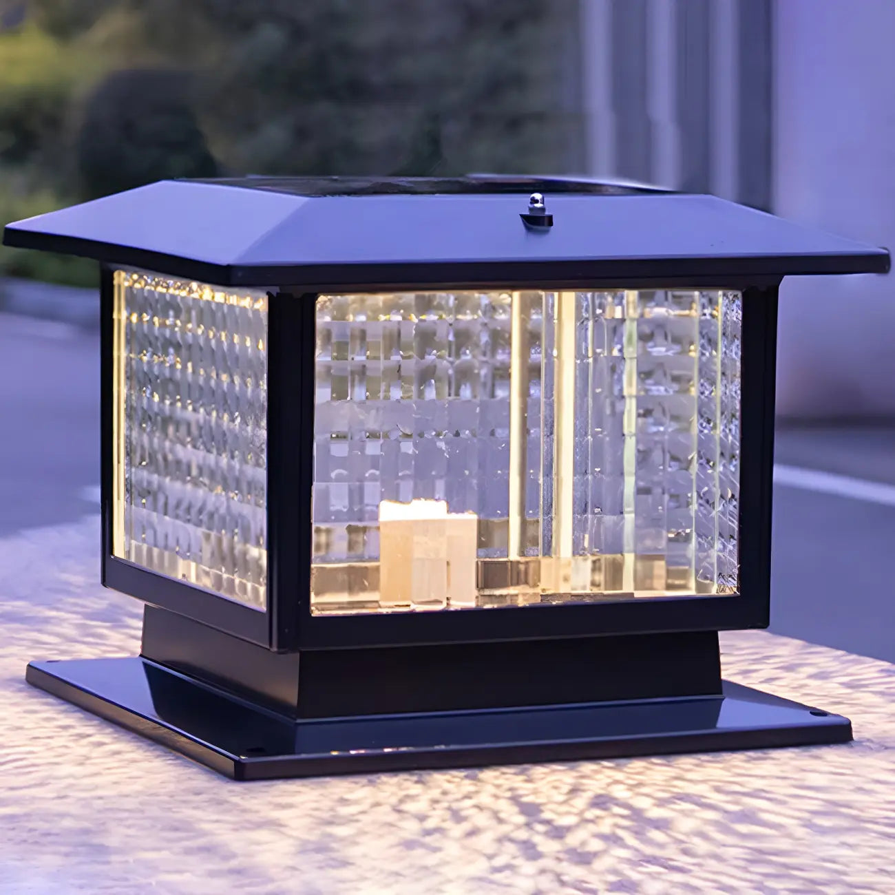 Solar Outdoor Black Metal Glass Square Post Cap Light for Garden Yard