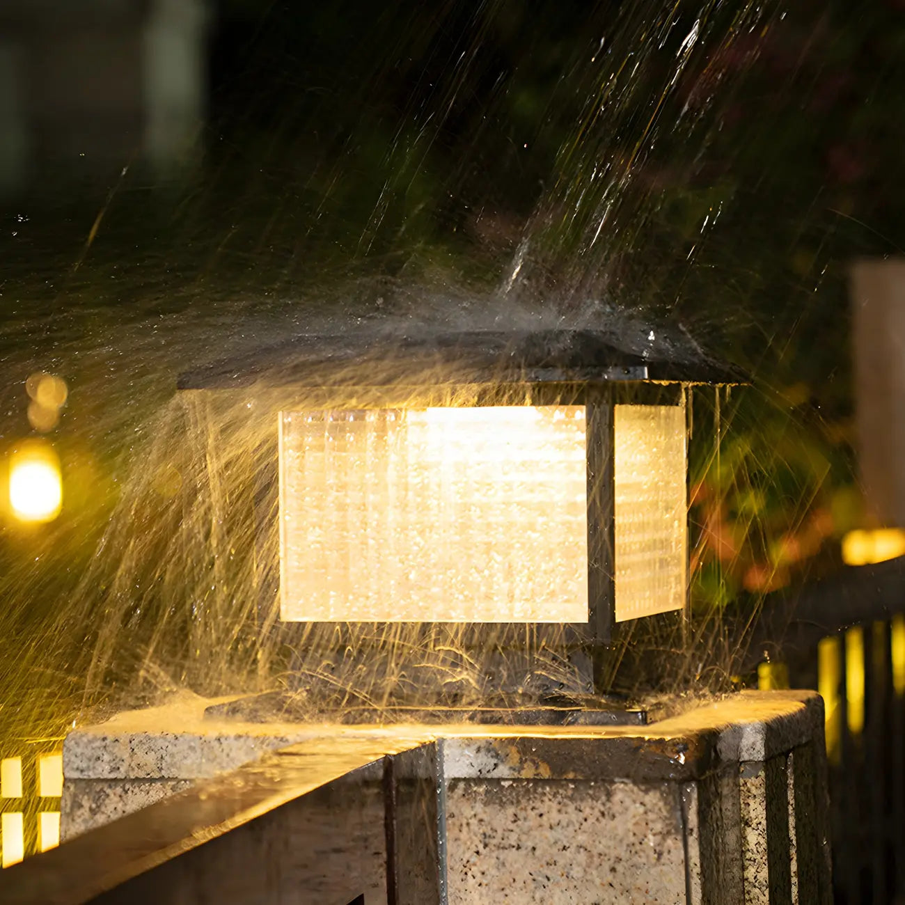 Solar Outdoor Black Metal Glass Square Post Cap Light for Garden Yard