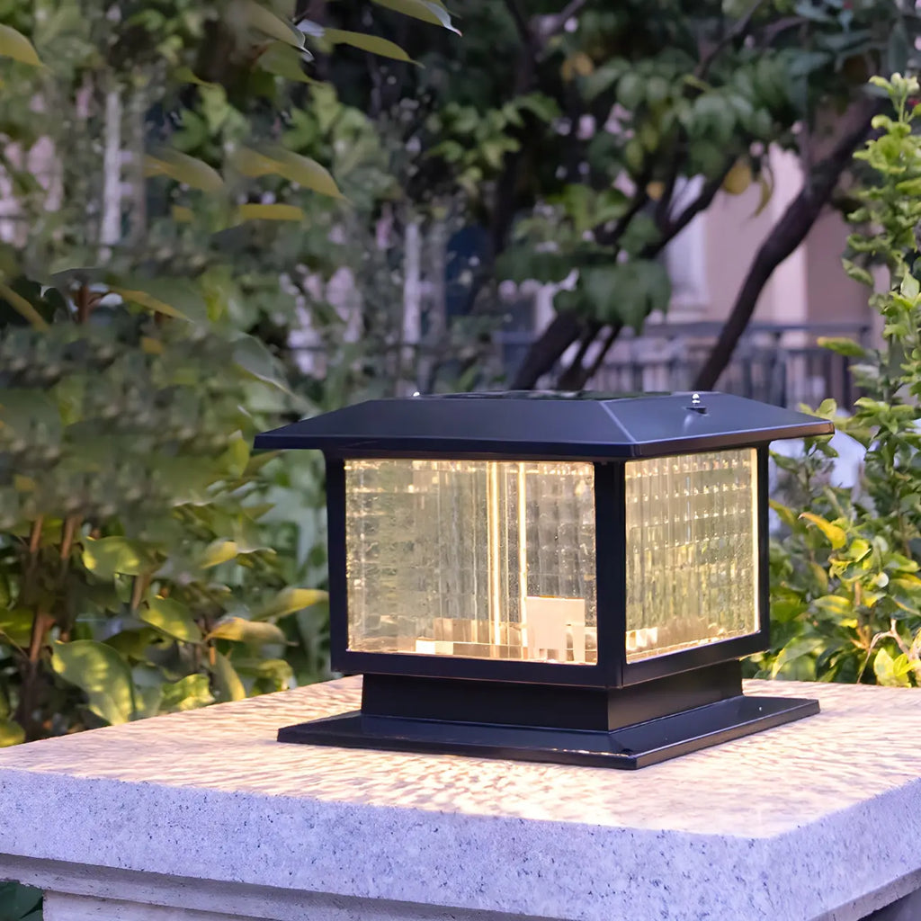 Solar Outdoor Black Metal Glass Square Post Cap Light for Garden Yard