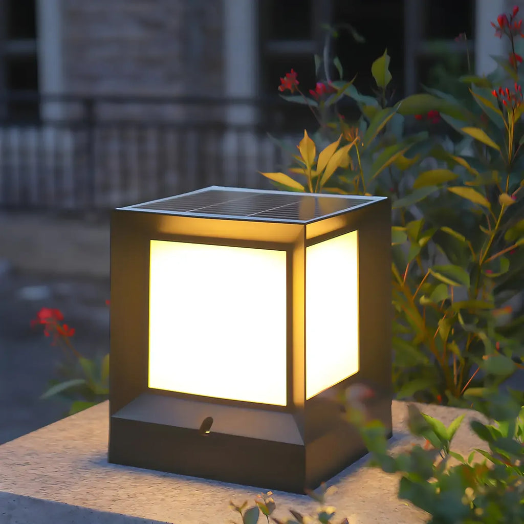 Waterproof Solar Black Metal Cube Outdoor Post Lights