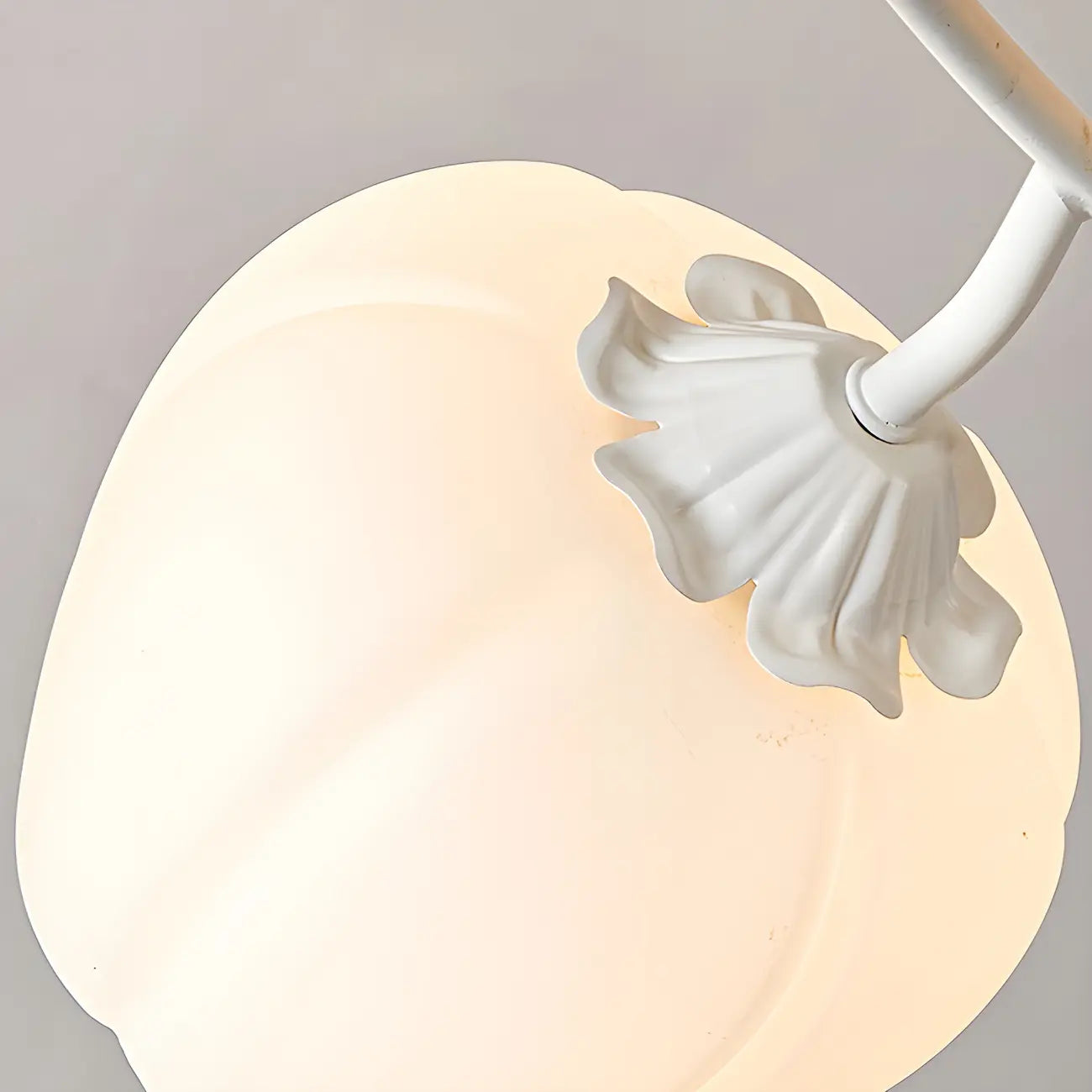 Elegant Modern Flower-Shaped Island Pendant Light for Kitchen